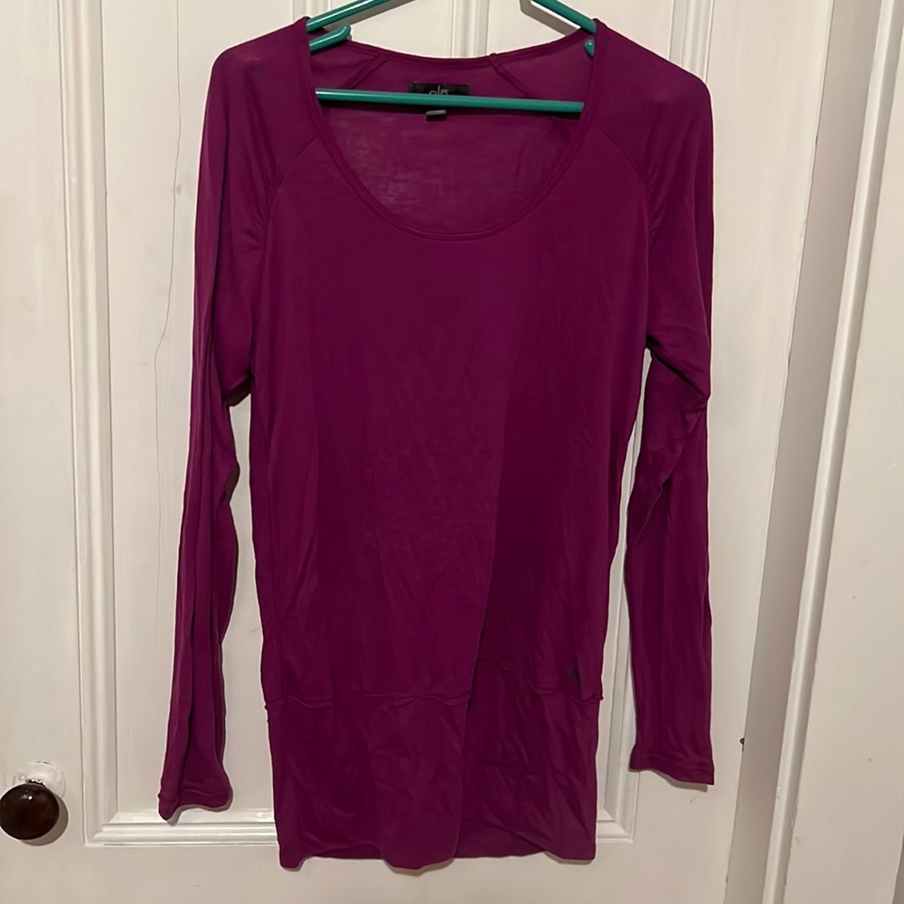alo long sleeve yoga shirt dark pink medium